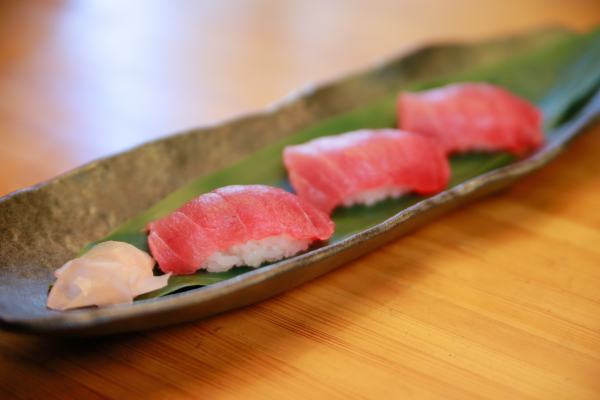 【生】マグロブロック　もち赤身(5～6人前)約1kg